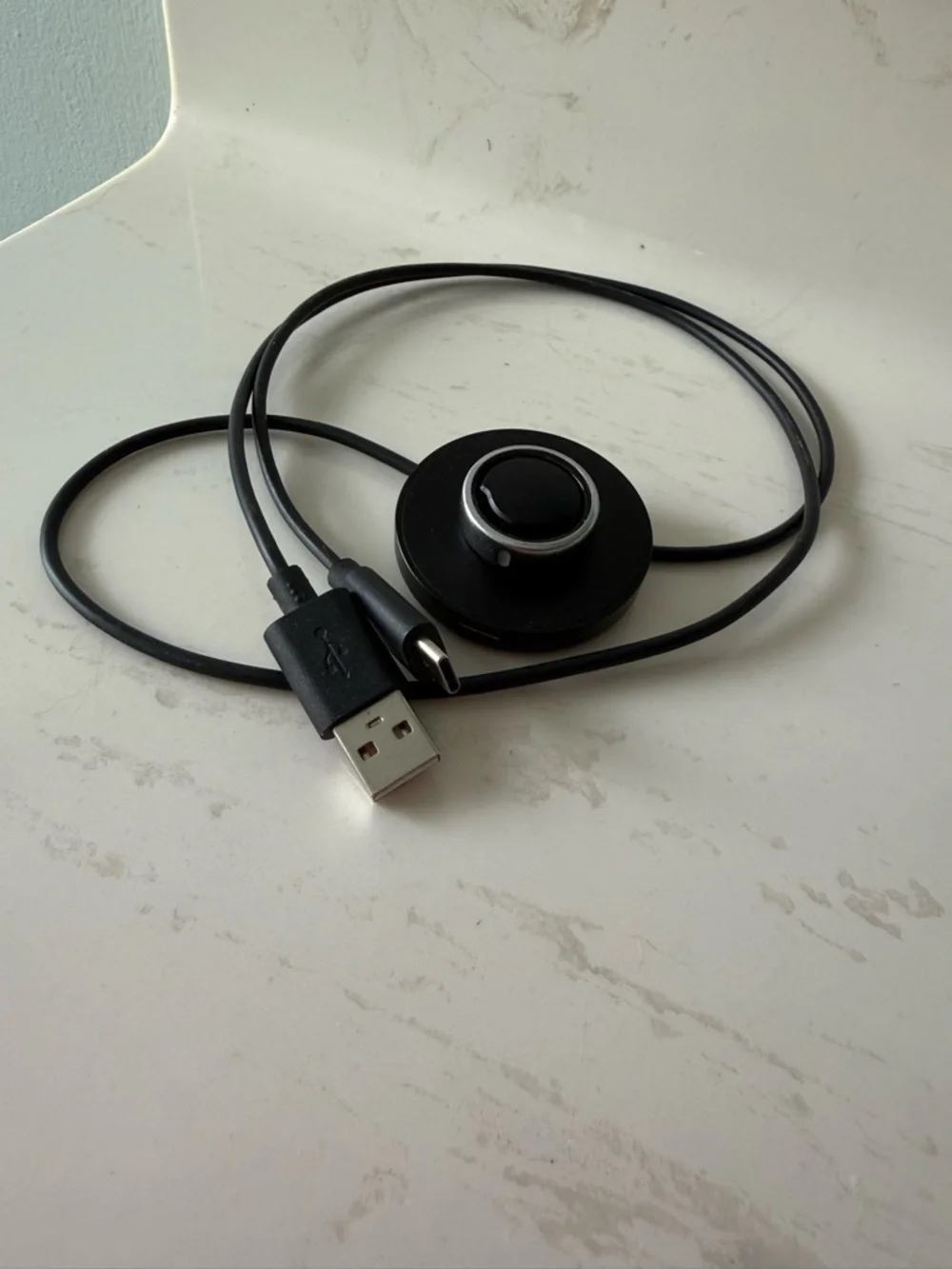 Oura ring- size 9 - 3rd gen horizon